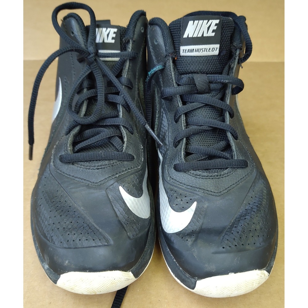 Nike 747998-001 Team Hustle D7 Kids Black Mid Top Basketball Shoes Size 4.5youth
